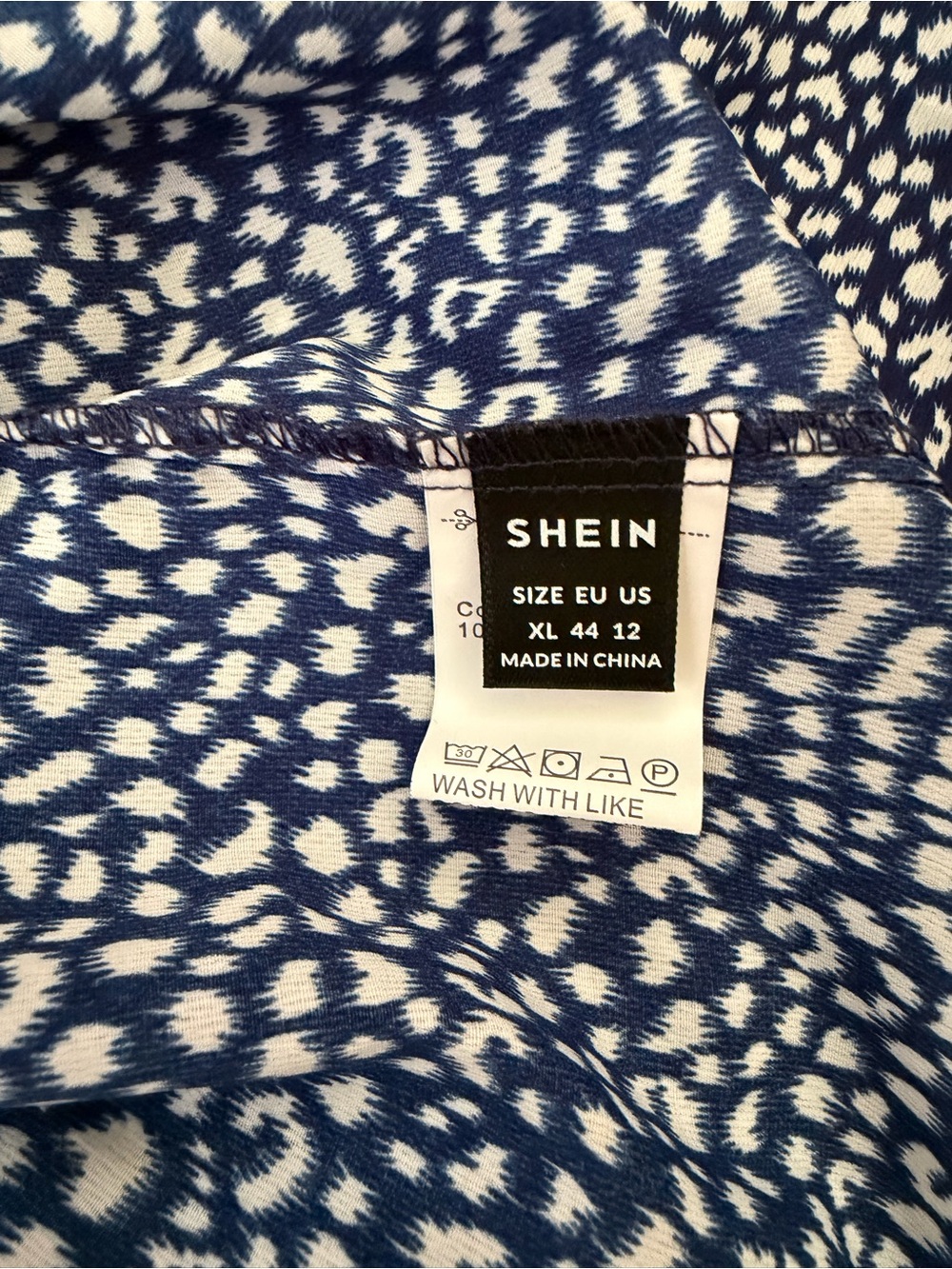 SHEIN Batwing Sleeve Stand Collar Tie Back EUC - Picture 4 of 5